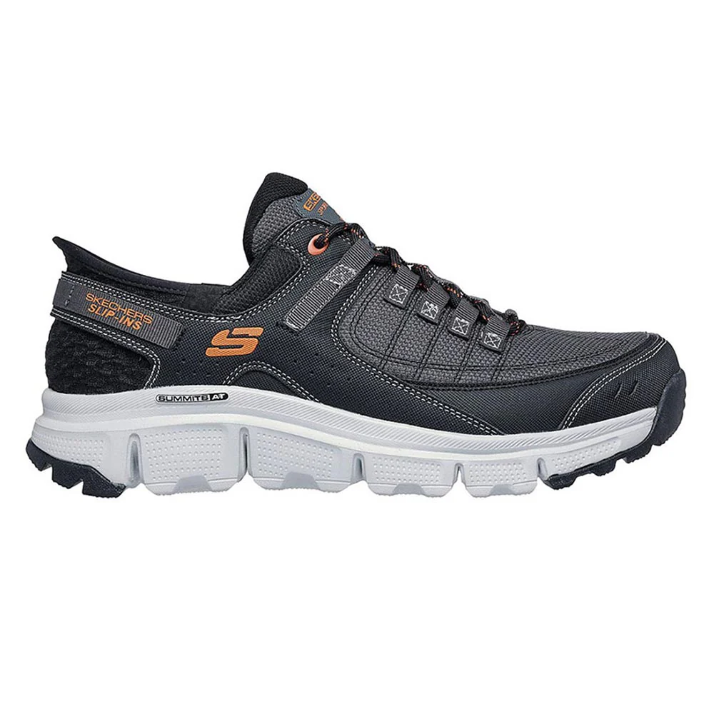 Slip-ins: Sport Casual Summits At