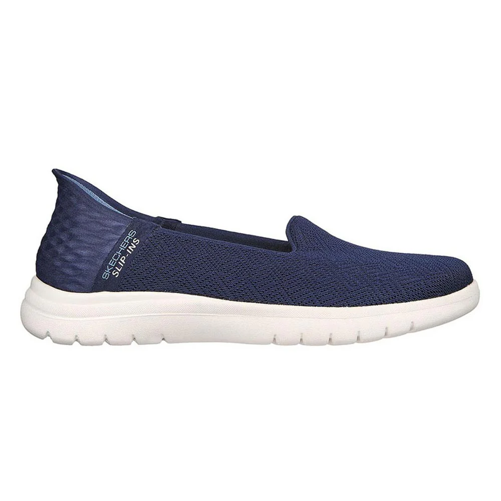 Slip-ins: On-The-GO Flex - Astonish